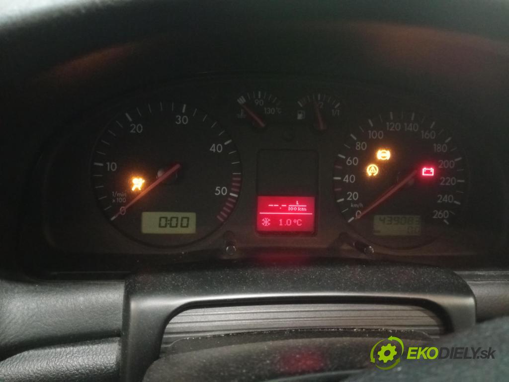 VW PASSAT B5 Variant (3B5) KOMBI 2000 85,00 1.9 TDI - ATJ 1896,00 Prístrojovka elektrický 3B0920822A ; 110008961015