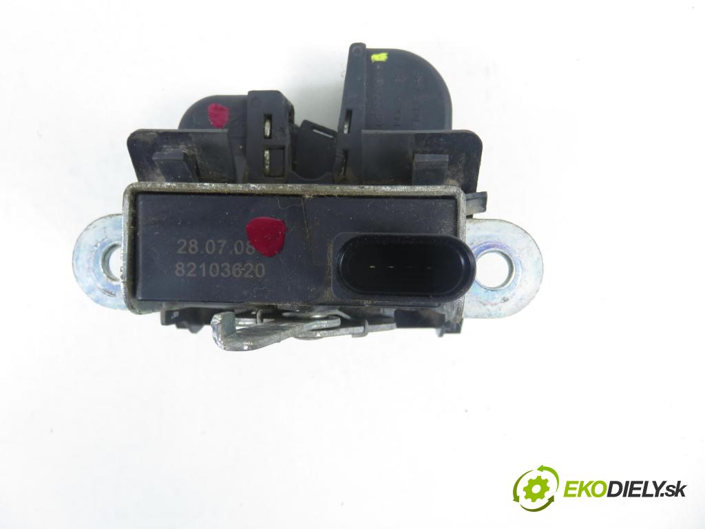 SEAT IBIZA IV (6J5, 6P1) HB 2009 77,00 1.9 TDI - BLS 1896,00 zámok dverí kufor EL. 6J3827505