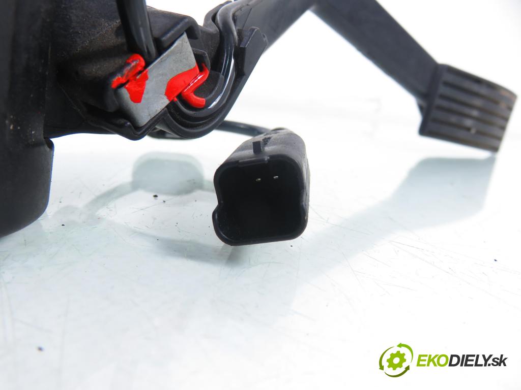 CITROEN C5 III (RD_) LIFTBACK 2010 0,00 2.0 HDi 140 - RHF (DW10BTED4) 1997,00 Potenciometer plynu  (Potenciometer plynového pedálu)