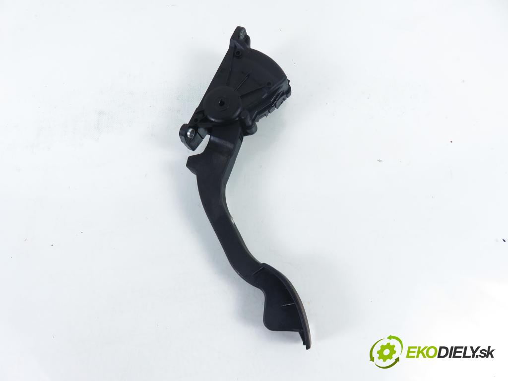 FORD FOCUS C-MAX (DM2) MINIVAN 2004 80,00 1.6 TDCi 109 - G8DA 1560,00 Potenciometer plynu 3M519F836AF (Potenciometer plynového pedálu)