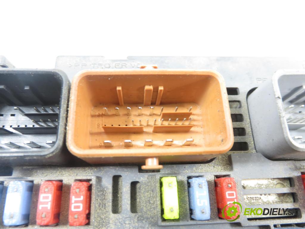 CITROEN C4 Picasso I (UD_) MINIVAN 2010 80,00 1.6 HDi 16V 109 - 9HZ 1560,00 MODUL BSM 9667044980