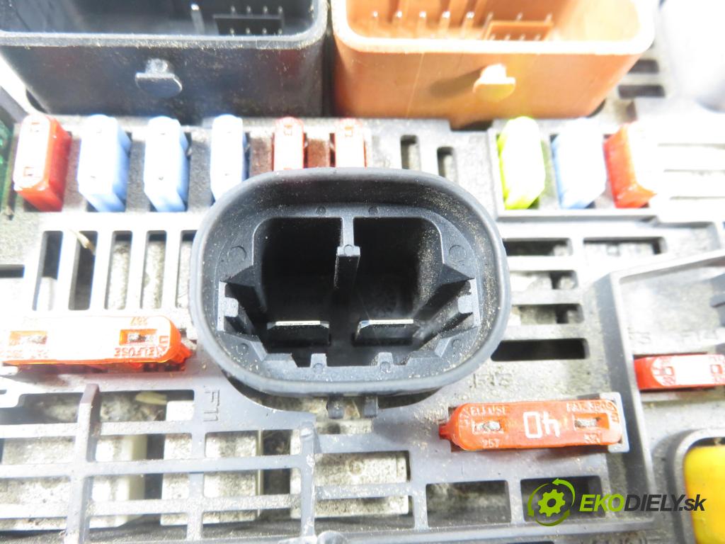 CITROEN C4 Picasso I (UD_) MINIVAN 2010 80,00 1.6 HDi 16V 109 - 9HZ 1560,00 MODUL BSM 9667044980
