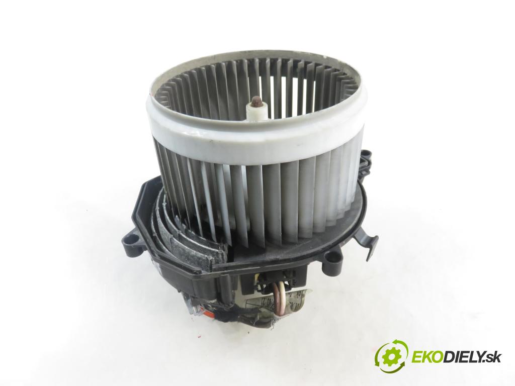 CITROEN C4 Picasso I (UD_) MINIVAN 2010 80,00 1.6 HDi 16V 109 - 9HZ 1560,00 Ventilátor vetráku 5E2228700