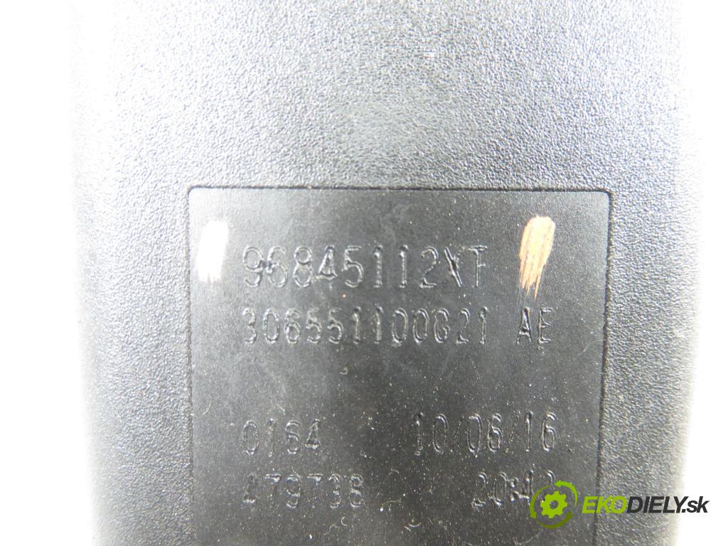 CITROEN C4 Picasso I (UD_) MINIVAN 2010 80,00 1.6 HDi 16V 109 - 9HZ 1560,00 zapínače pásov predný 96845112XT