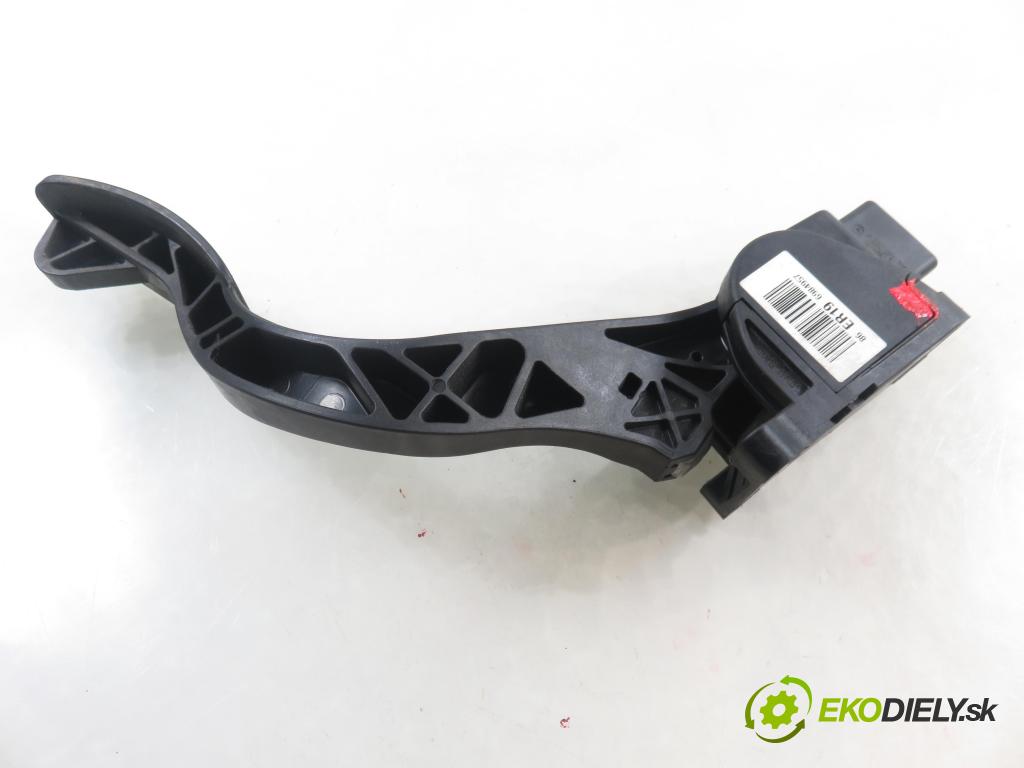 CITROEN C4 Picasso I (UD_) MINIVAN 2010 80,00 1.6 HDi 16V 109 - 9HZ 1560,00 Potenciometer plynu 0280755167 ; 9671416880 (Potenciometer plynového pedálu)