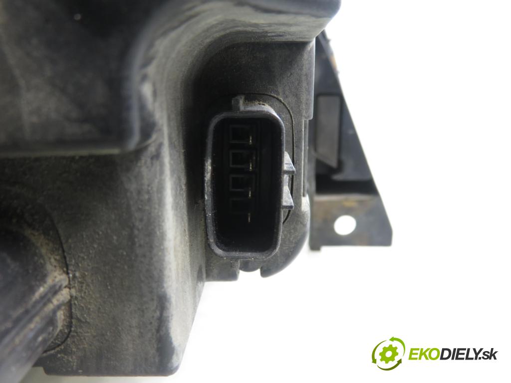 MAZDA 6 Station Wagon (GY) KOMBI 2006 122,00 2.3 - L3C1 2261,00 Svetlo LP 1307329086