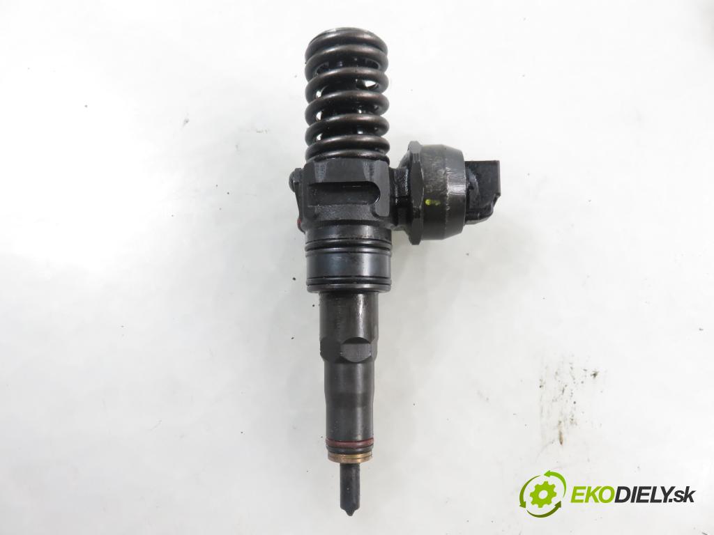 VW PASSAT B5.5 Variant (3B6) KOMBI 2001 96,00 1.9 TDI PD 130 - AVF 1896,00 Vstrekovač 038130073AR ; 0414720214 (Vstrekovač paliva)
