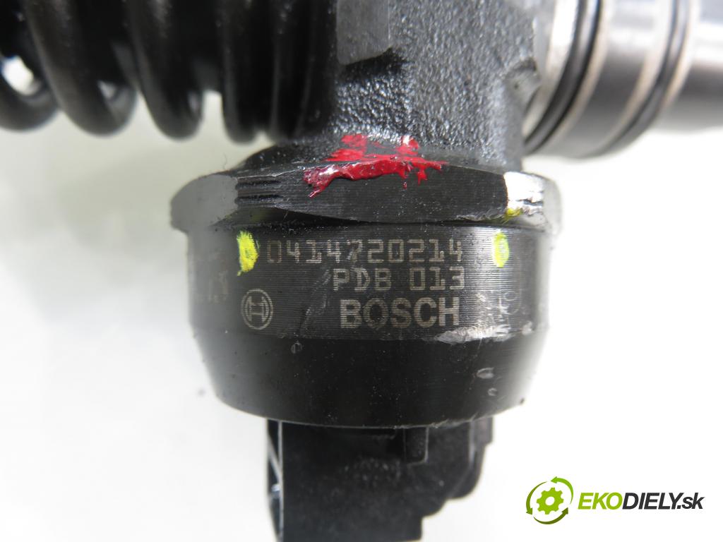 VW PASSAT B5.5 Variant (3B6) KOMBI 2001 96,00 1.9 TDI PD 130 - AVF 1896,00 Vstrekovač 038130073AR ; 0414720214 (Vstrekovač paliva)