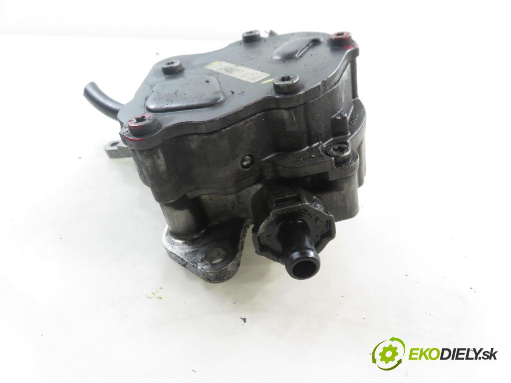 AUDI A4 Avant (8E5, B6) KOMBI 2002 96,00 1.9 TDI PD 130 - AVF 1896,00 Pumpa vákuová 724807170 ; 561005310