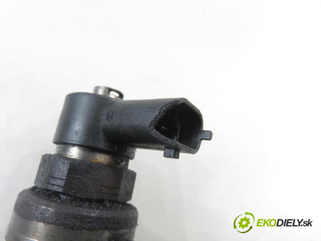 OPEL ASTRA H GTC (L08) HB 2006 74,00 1.7 CDTi - Z 17 DTH 1686,00 vstrekovač 0445110175 (Vstrekovač paliva)