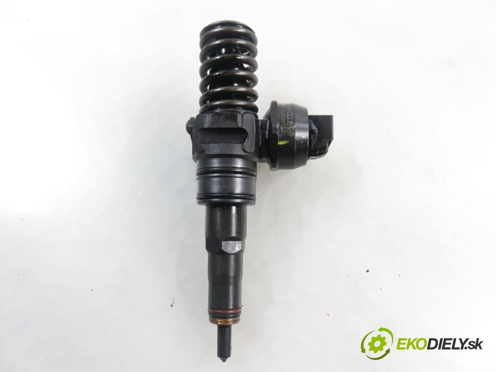 VW PASSAT B5.5 Variant (3B6) KOMBI 2001 96,00 1.9 TDI PD 130 - AVF 1896,00 Vstrekovač 038130073AR ; 0414720214 (Vstrekovač paliva)