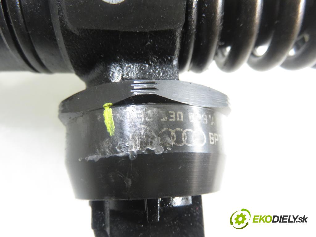 VW PASSAT B5.5 Variant (3B6) KOMBI 2001 96,00 1.9 TDI PD 130 - AVF 1896,00 Vstrekovač 038130073AR ; 0414720214 (Vstrekovač paliva)