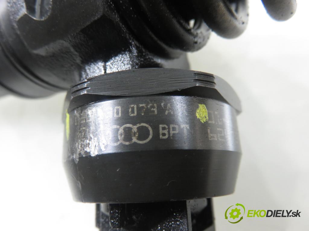 VW PASSAT B5.5 Variant (3B6) KOMBI 2001 96,00 1.9 TDI PD 130 - AVF 1896,00 Vstrekovač 038130073AR ; 0414720214 (Vstrekovač paliva)