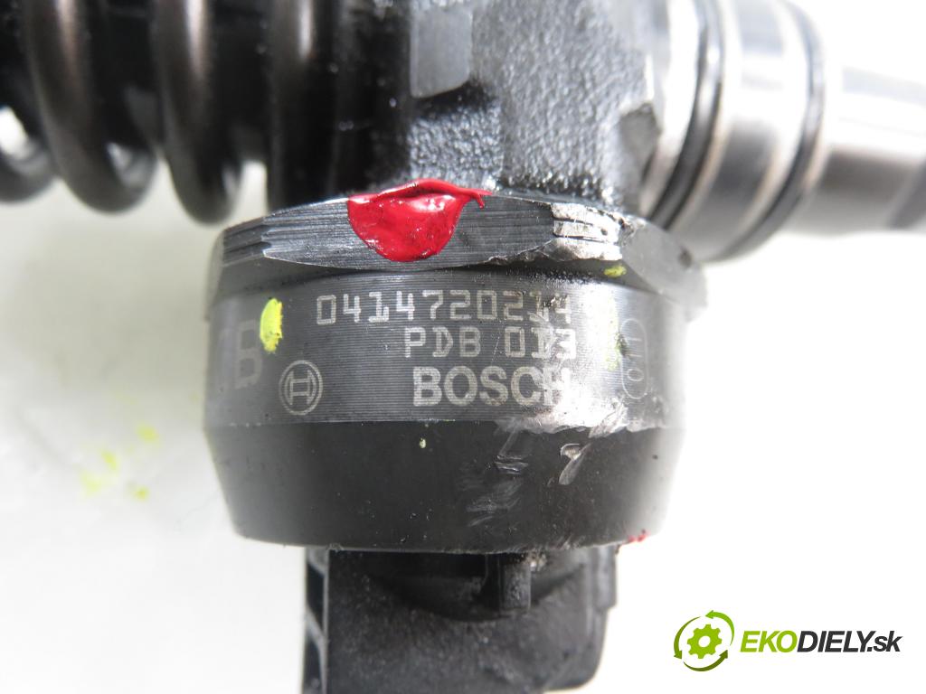 VW PASSAT B5.5 Variant (3B6) KOMBI 2001 96,00 1.9 TDI PD 130 - AVF 1896,00 Vstrekovač 038130073AR ; 0414720214 (Vstrekovač paliva)