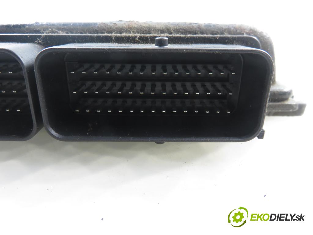 RENAULT CLIO II (BB_, CB_) HB 2000 55,00 1.4 (B/CB0C) - E7J 780 1390,00 Riadiaca jednotka Motor 8200061281 ; 8200044437 ; S110130334A