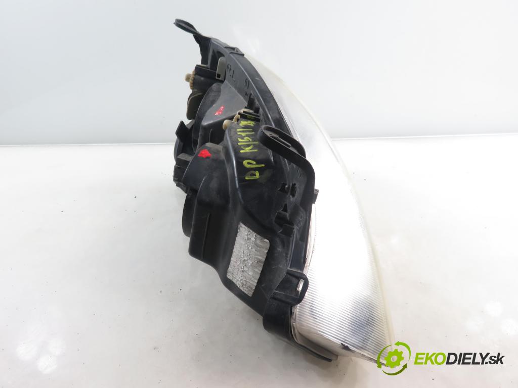 OPEL CORSA C (X01) HB 2002 43,00 1.0 12V 58 - Z 10 XE 973,00 Svetlo LP