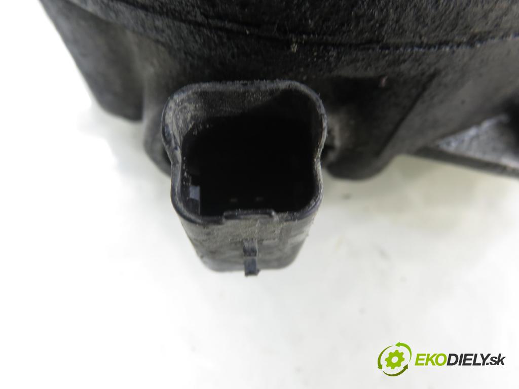 CITROEN C4 Picasso I (UD_) MINIVAN 2010 80,00 1.6 HDi 16V 109 - 9HZ 1560,00 KOMPRESOR: klimatizace 9671216780 (Kompresor klimatizace)