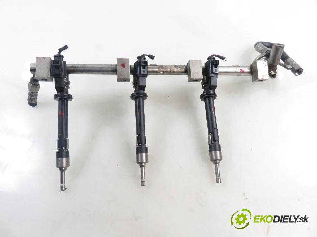 VW PASSAT B6 Variant (3C5) KOMBI 2006 184,00 3.2 FSI 4motion - AXZ 3168,00 lišta vstřikovací 03H906036A ; 03H133316 (Vstřikovací lišta)