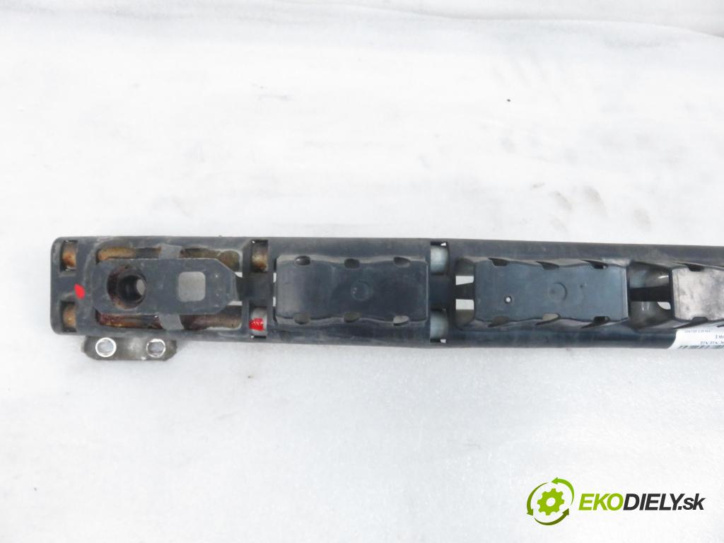 SUZUKI SWIFT III (MZ, EZ) HB 2010 68,00 1.3 4x4 (RS 413) - M13A 1328,00 Výstuha čelné