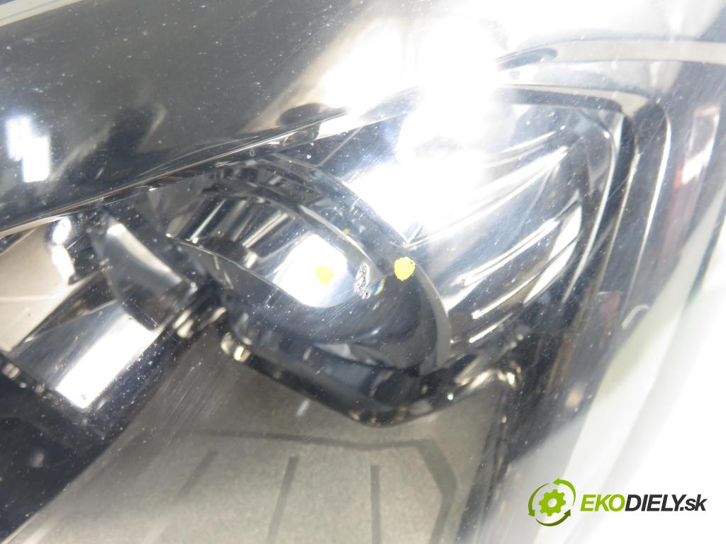 CITROEN C4 Picasso I (UD_) MINIVAN 2010 80,00 1.6 HDi 16V 109 - 9HZ 1560,00 Svetlo LP 16298300