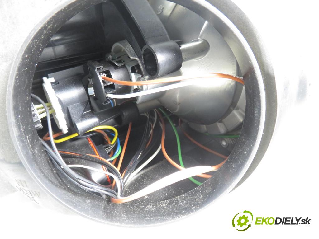 CITROEN C4 Picasso I (UD_) MINIVAN 2010 80,00 1.6 HDi 16V 109 - 9HZ 1560,00 Svetlo LP 16298300