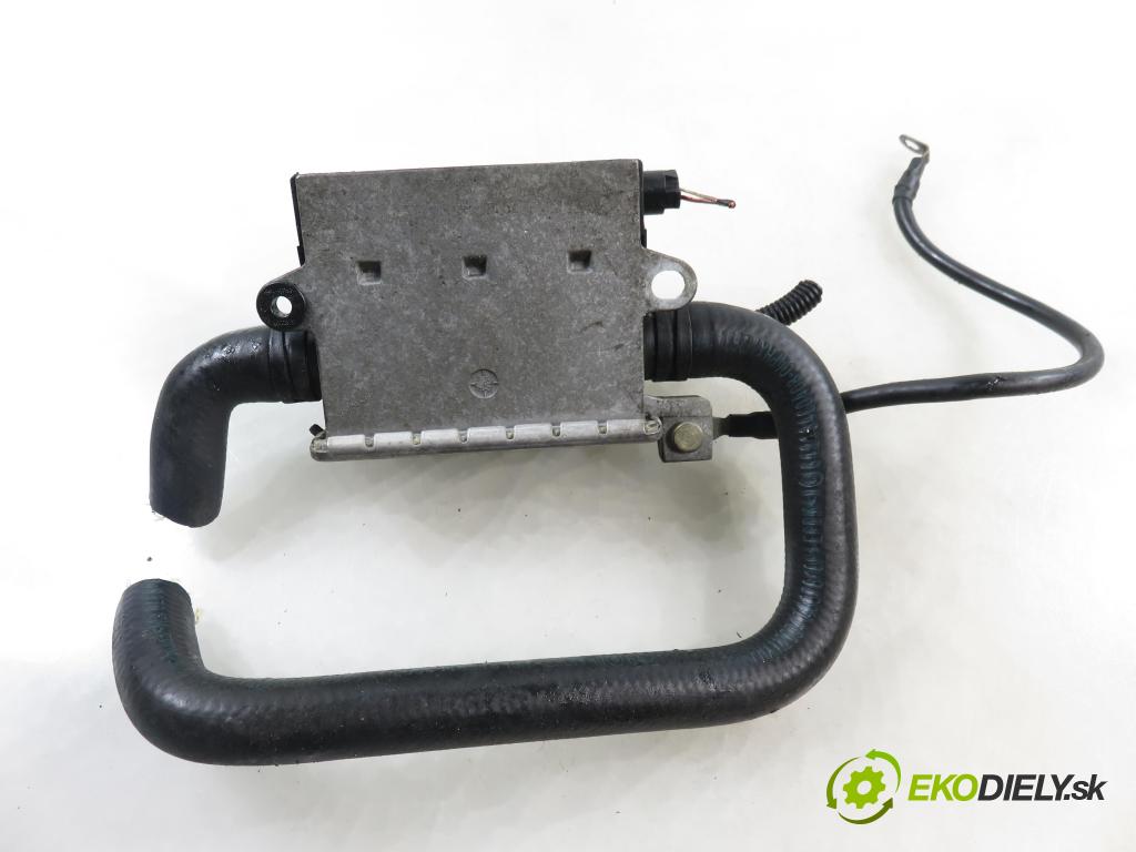 BMW X3 (E83) SUV 2004 110,00 2.0 d 150 - M47 D20 (204D4) 1995,00 vody 6918806 (Ohřívání, ventilace)