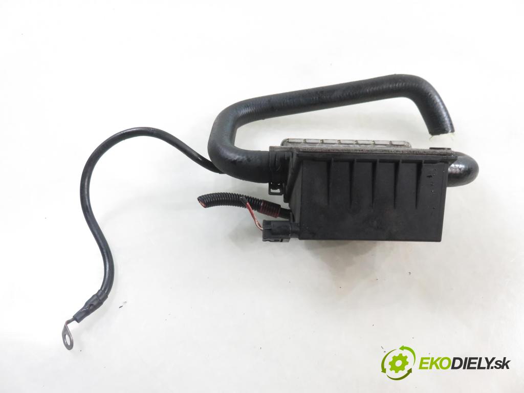 BMW X3 (E83) SUV 2004 110,00 2.0 d 150 - M47 D20 (204D4) 1995,00 vody 6918806 (Ohřívání, ventilace)