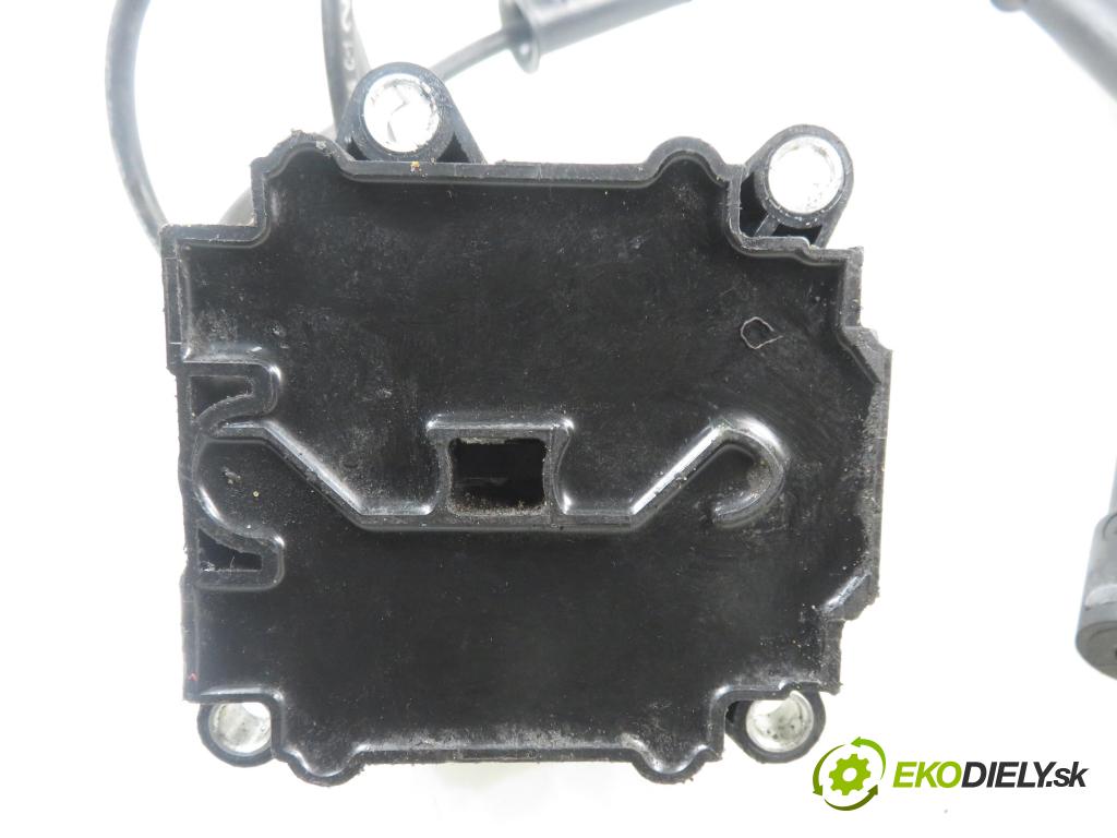 RENAULT CLIO II (BB_, CB_) HB 2003 55,00 1.2 16V 75 - D4F 712 1149,00 Cievka zapaľovacia CE20018