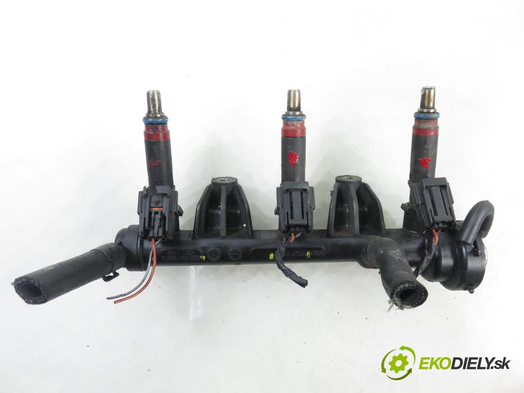 VW POLO (9N_) HB 2003 40,00 1.2 6V 54 - AWY 1198,00 Lišta vstrekovacia 03D906031C ; 03D133329A ; 03D133319C (Vstrekovacia lišta)