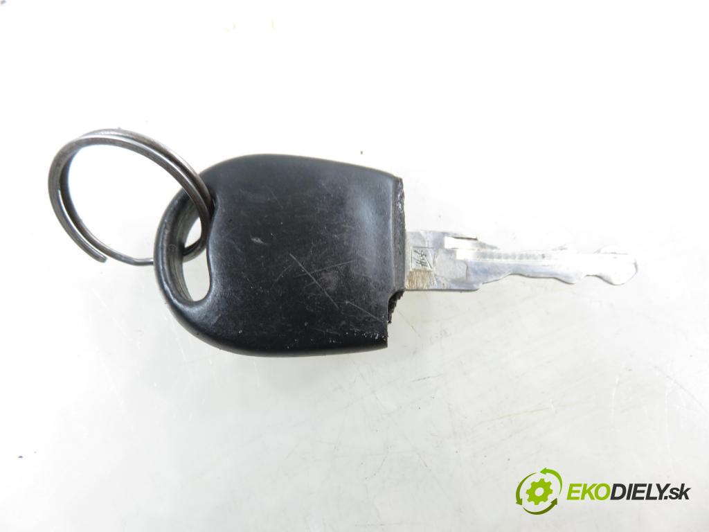 VW GOLF III Variant (1H5) KOMBI 1997 66,00 1.9 TDI - 1Z 1896,00 spinačka 357905851D (Spínacia skrinka)