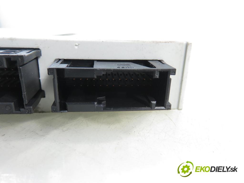 BMW X3 (E83) SUV 2004 110,00 2.0 d 150 - M47 D20 (204D4) 1995,00 MODUL komfortu 61353454607
