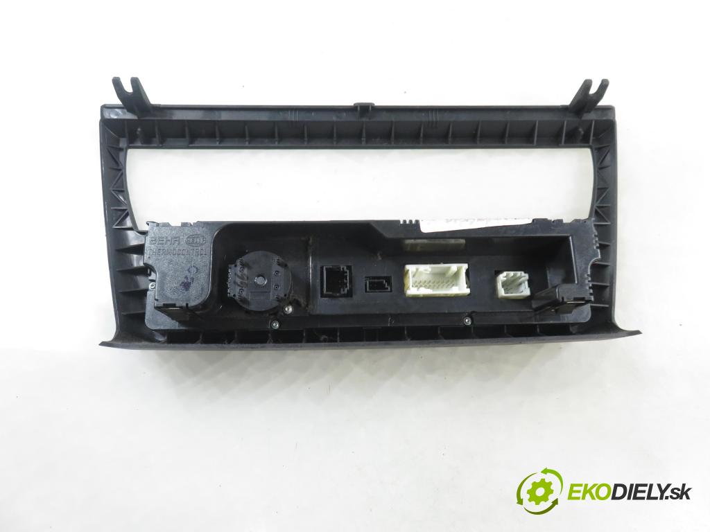BMW X3 (E83) SUV 2004 110,00 2.0 d 150 - M47 D20 (204D4) 1995,00 Panel kúrenia KLIMATRONIK 64113417544