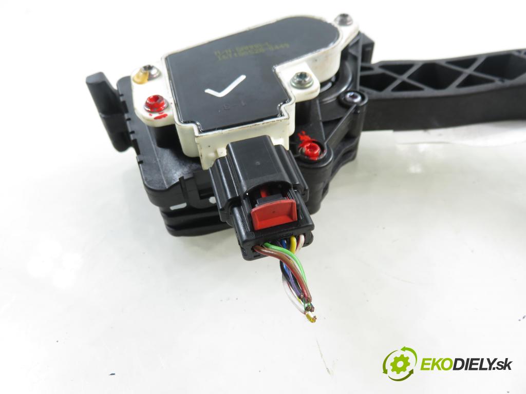 OPEL MOKKA / MOKKA X CROSSOVER 2015 96,00 1.7 CDTI - A 17 DTS 1686,00 Potenciometer plynu 96892406 (Potenciometer plynového pedálu)