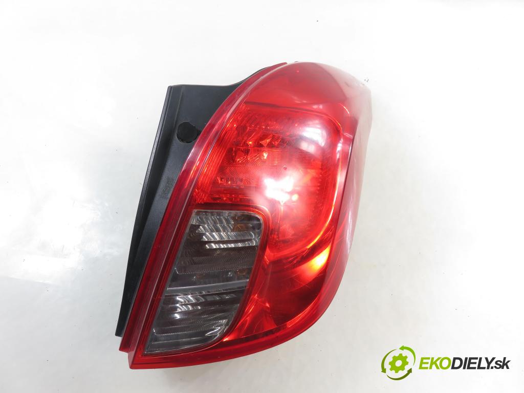 OPEL MOKKA / MOKKA X CROSSOVER 2015 96,00 1.7 CDTI - A 17 DTS 1686,00 Svetlo pravé zadné