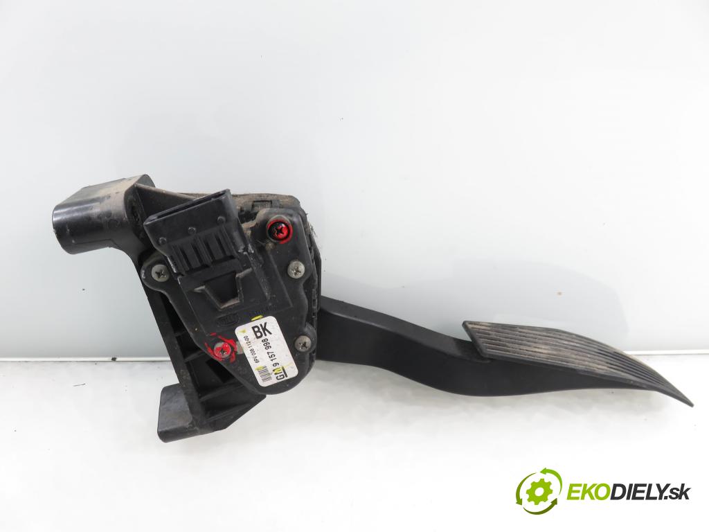 OPEL ASTRA G liftback (T98) HB 2002 66,00 1.4 16V - Z 14 XE 1389,00 Potenciometer plynu 9157998BK ; 6PV00811200 (Potenciometer plynového pedálu)