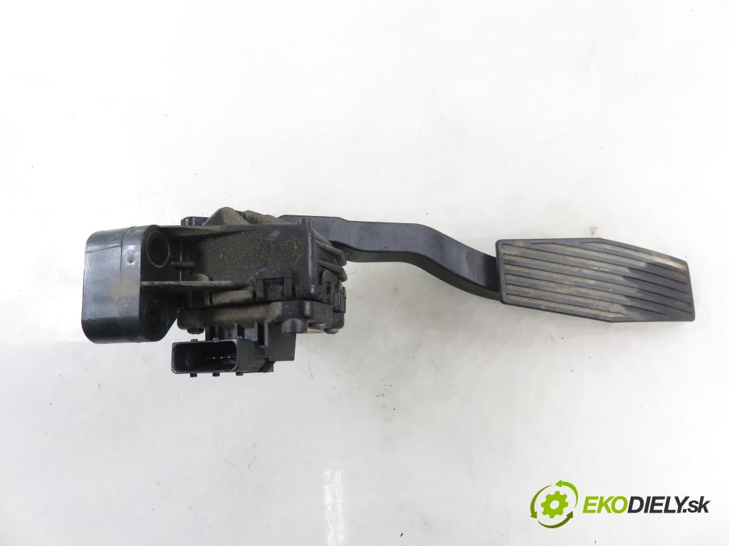 OPEL ASTRA G liftback (T98) HB 2002 66,00 1.4 16V - Z 14 XE 1389,00 Potenciometer plynu 9157998BK ; 6PV00811200 (Potenciometer plynového pedálu)