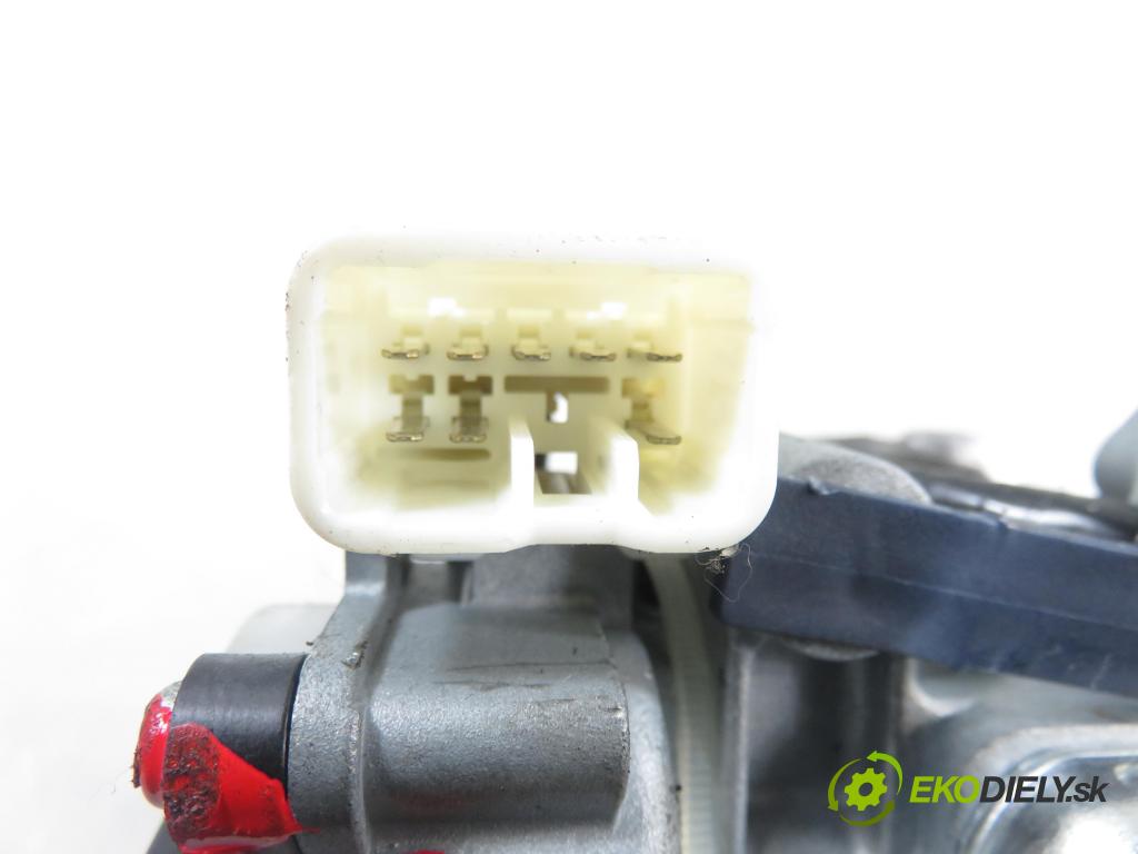 SUZUKI SWIFT III (MZ, EZ) HB 2010 68,00 1.3 4x4 (RS 413) - M13A 1328,00 spinačka 3397062J00 ; 5WK49181 (Spínacia skrinka)