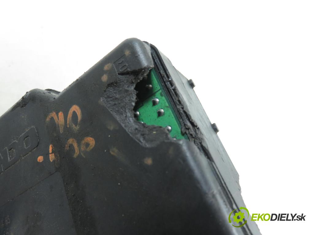 HYUNDAI TUCSON (JM) SUV 2006 83,00 2.0 CRDi 4WD 113 - D4EA 1991,00 pumpa ABS 589002E150 ; 5WY7407B (Pumpa ABS)