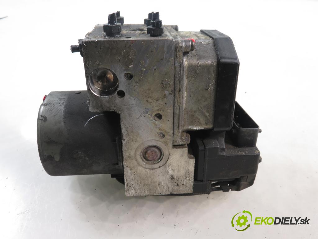 VW PASSAT B5 Variant (3B5) KOMBI 2000 85,00 1.9 TDI - ATJ 1896,00 Pumpa ABS 0273004358 (Pumpa ABS)