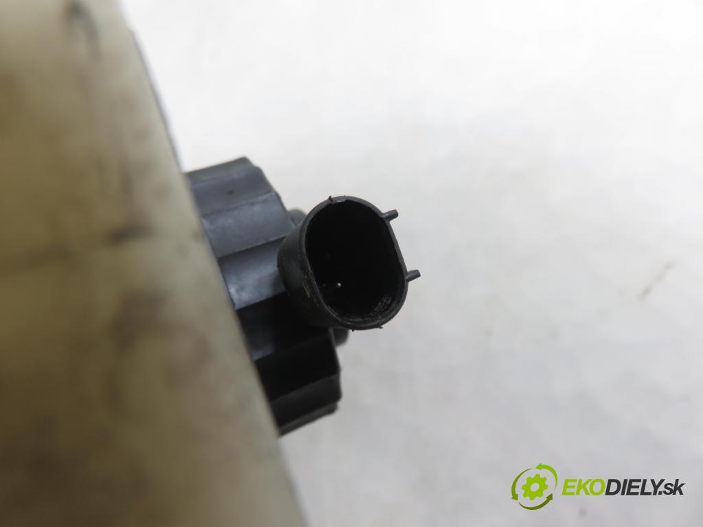 BMW 3 (E90) SEDAN 2005 95,00 318 i 129 - N46 B20 B 1995,00 Posilovač 6764126 (Servočerpadlo)