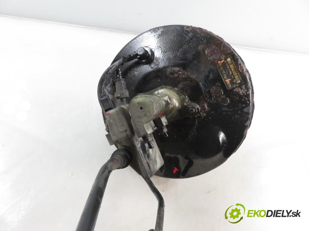 FORD FOCUS C-MAX (DM2) MINIVAN 2004 80,00 1.6 TDCi 109 - G8DA 1560,00 Posilovač 3M512B195AH (Servočerpadlo)