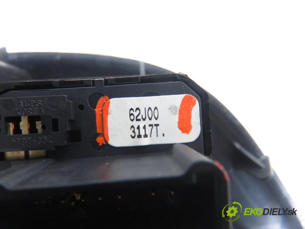 SUZUKI SWIFT III (MZ, EZ) HB 2010 68,00 1.3 4x4 (RS 413) - M13A 1328,00 Panel ovládania okien 62J503177T ; 62J003117T