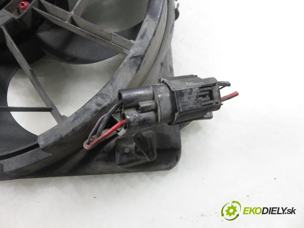 FORD FOCUS C-MAX (DM2) MINIVAN 2004 80,00 1.6 TDCi 109 - G8DA 1560,00 Ventilátor chladič klíma/voda 3M5H8C607RD ; 1137328148 ; 0130303930