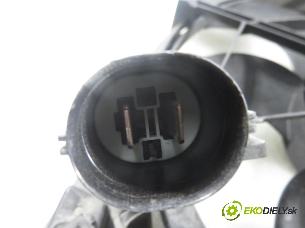 FORD FOCUS C-MAX (DM2) MINIVAN 2004 80,00 1.6 TDCi 109 - G8DA 1560,00 Ventilátor chladič klíma/voda 3M5H8C607RD ; 1137328148 ; 0130303930