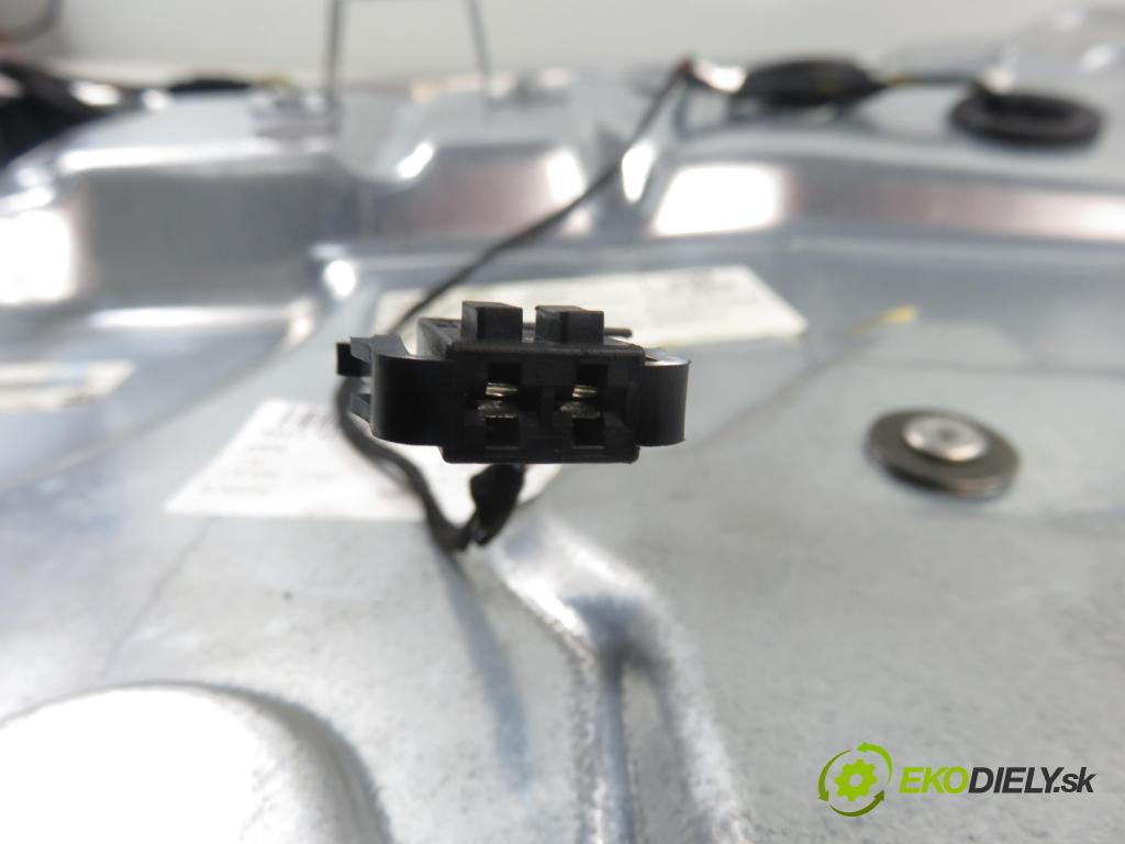 VW POLO (9N_) HB 2002 55,00 1.4 TDI PD 75 - AMF 1422,00 Mechanizmus okien 6Q4837402H ; 6Q2959801A