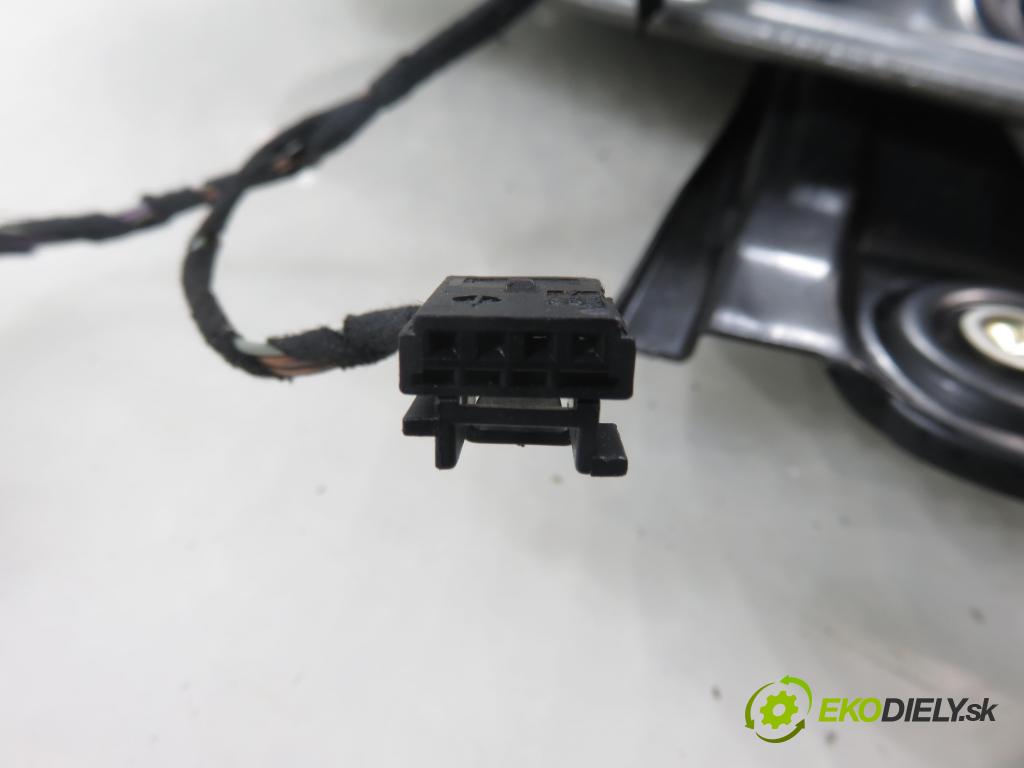 VW POLO (9N_) HB 2002 55,00 1.4 TDI PD 75 - AMF 1422,00 Mechanizmus okien 6Q4837401H ; 6Q2959802A