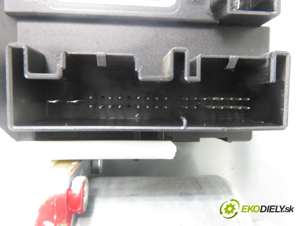 VW TIGUAN (5N_) SUV 2011 103,00 2.0 TDI 4motion - CFFB 1968,00 Mechanizmus okien 5K0959792A ; 5N1837730E ; 5N0959702E