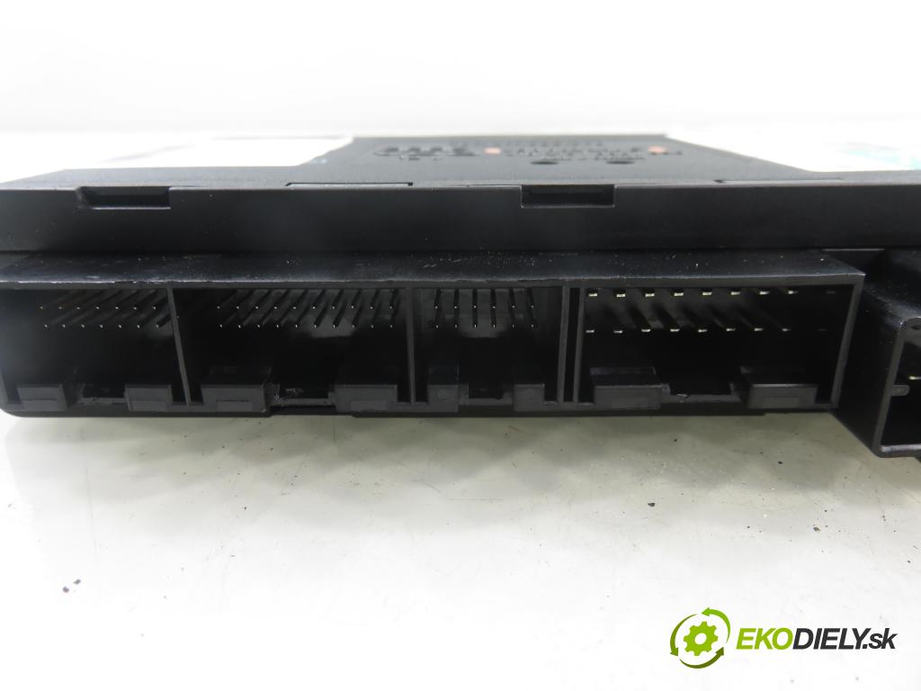 AUDI A6 Avant (4B5, C5) KOMBI 2001 220,00 4.2 quattro - ASG 4172,00 MODUL komfortu 4B0962258E