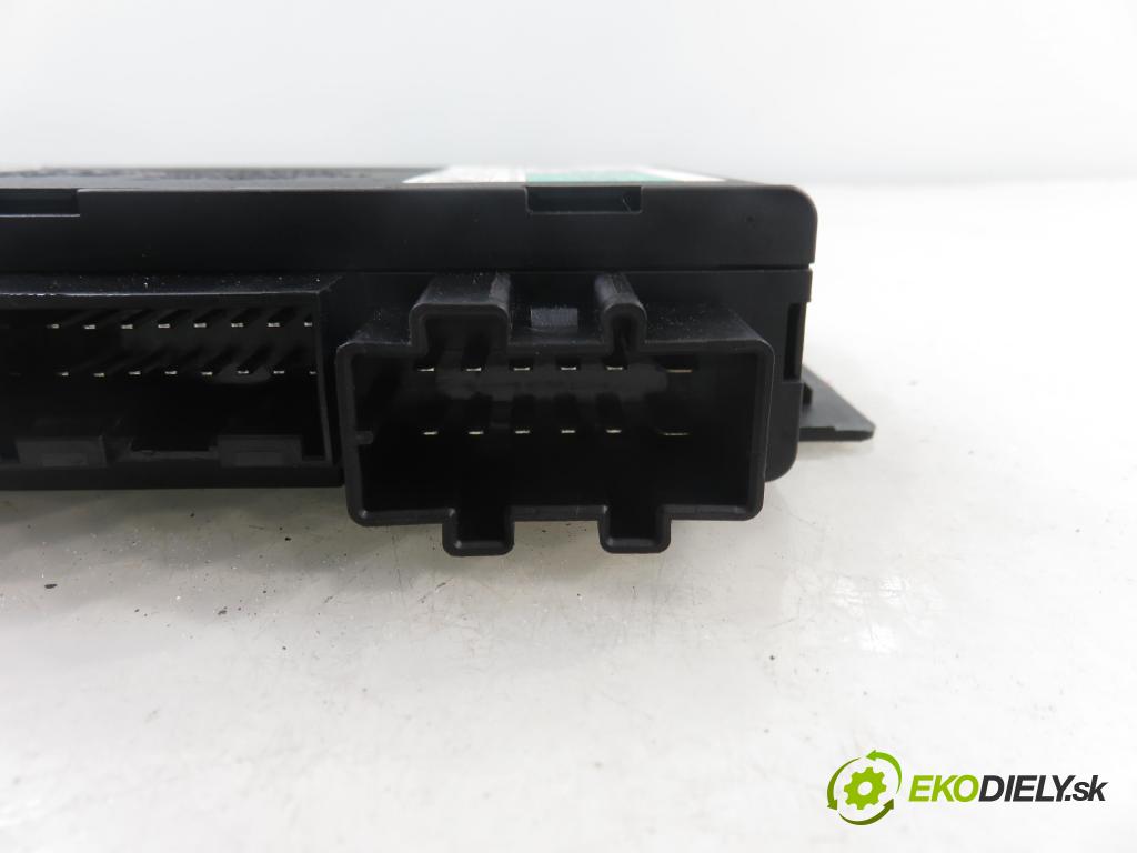 AUDI A6 Avant (4B5, C5) KOMBI 2001 220,00 4.2 quattro - ASG 4172,00 MODUL komfortu 4B0962258E