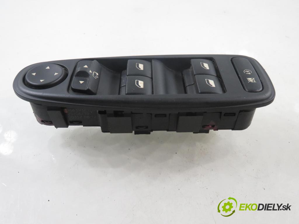 CITROEN C4 Picasso I (UD_) MINIVAN 2010 80,00 1.6 HDi 16V 109 - 9HZ 1560,00 Panel ovládania okien 96639383ZD
